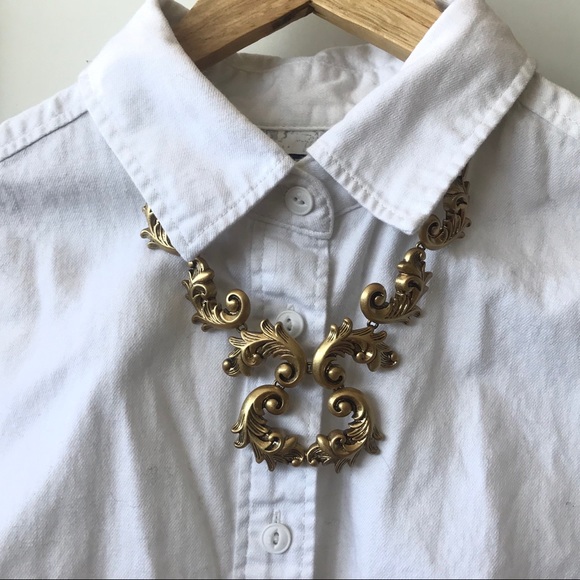 J.Crew - Gold Swirled Statement Necklace - Picture 4 of 4